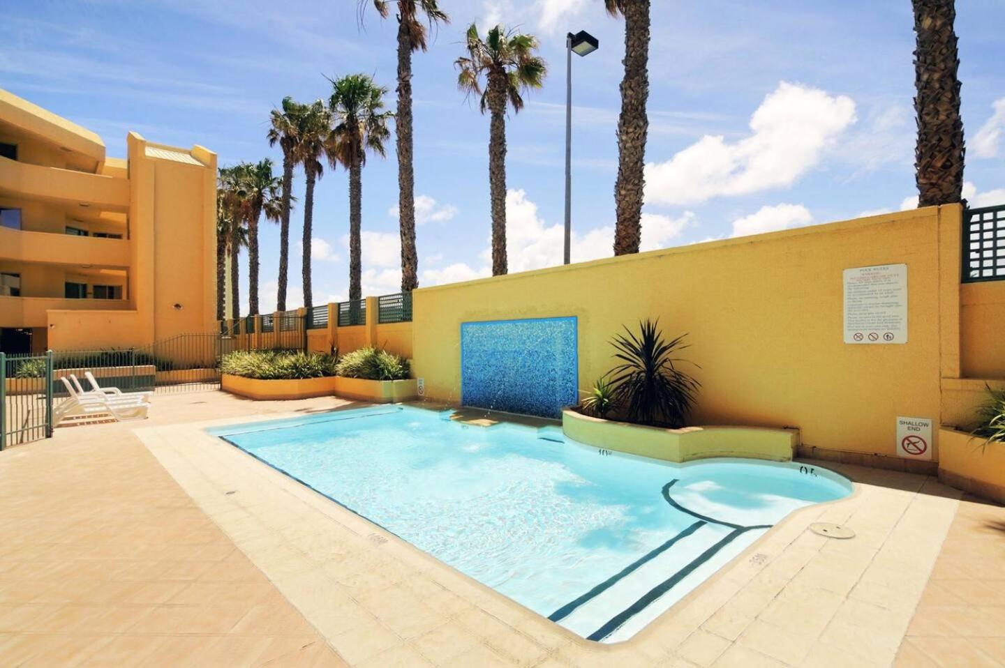 Sandcastles Beachfront Luxury Retreat Apartment Perth Buitenkant foto