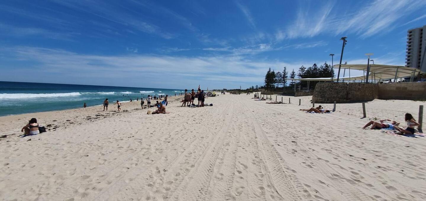 Sandcastles Beachfront Luxury Retreat Apartment Perth Buitenkant foto