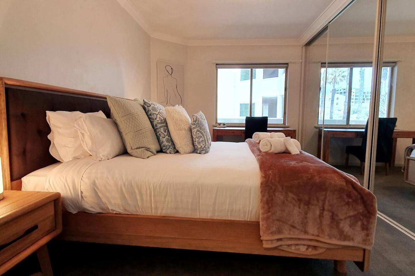 Sandcastles Beachfront Luxury Retreat Apartment Perth Buitenkant foto